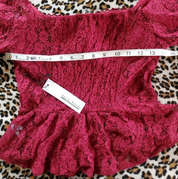 Haute Monde red lace Top - Picture 3 of 9